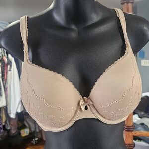 Victoria's Secret Tan Underwire Bra Smooth Finish